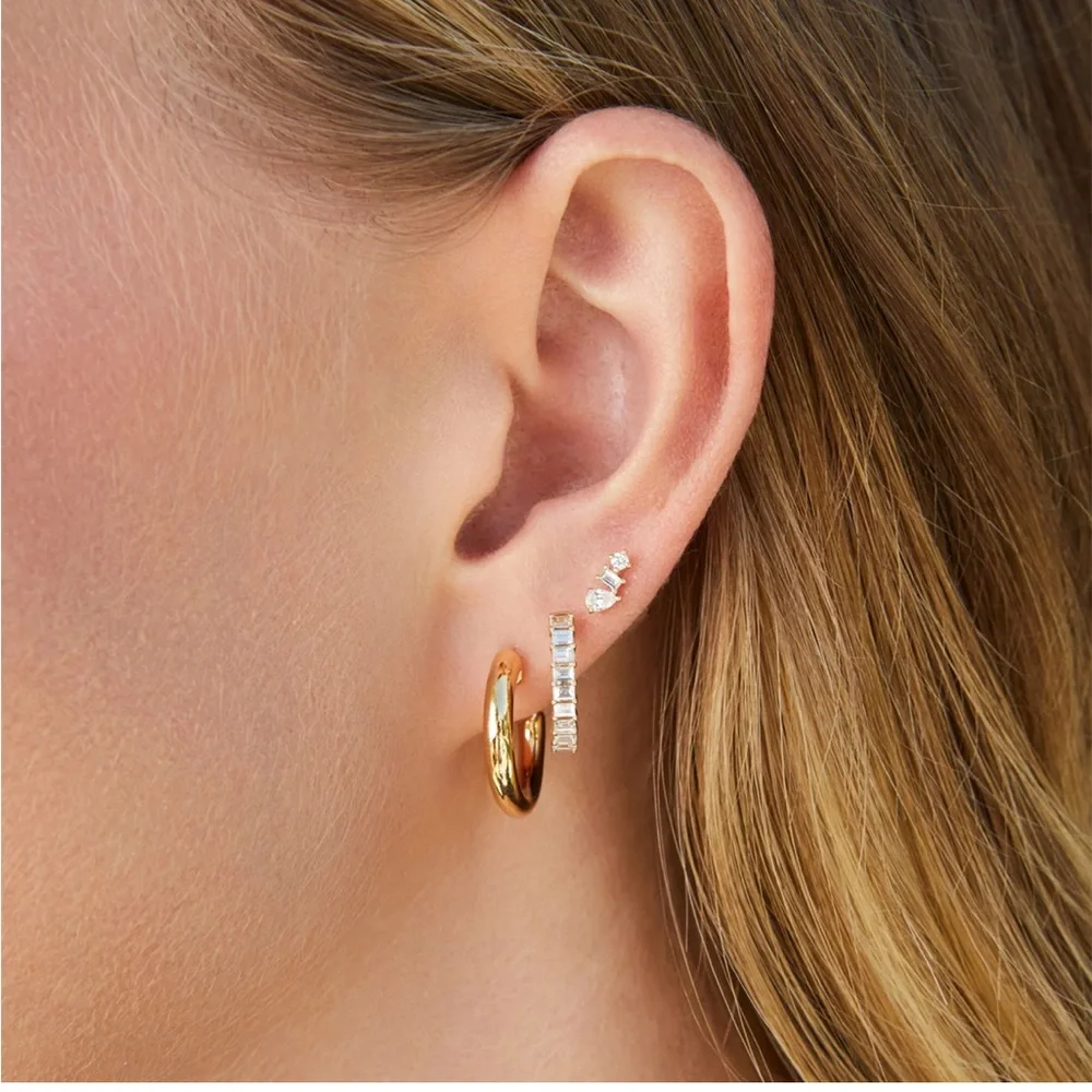 EF Collection Sasha Hoop Earrings. 14k gold hoop earrings. - Picture 2 of 6